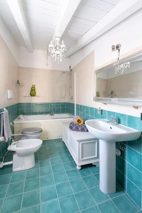 Casa Brilde, Appartamento Con Piscina Salò 0*,  Itálie