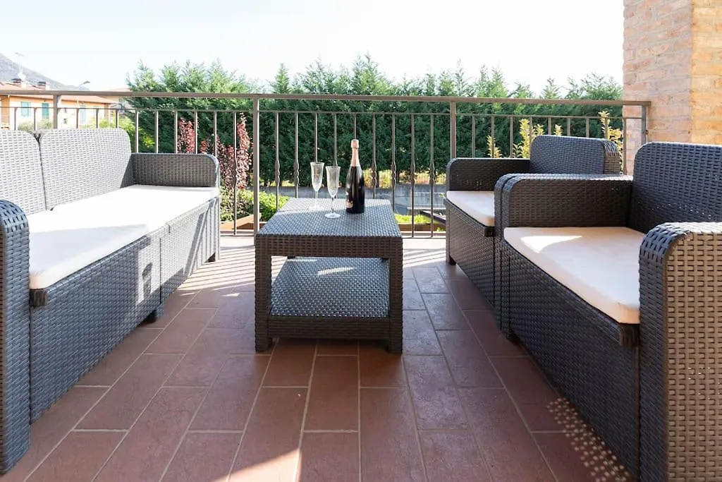 Casa Brilde, Appartamento Con Piscina Salò Apartmán